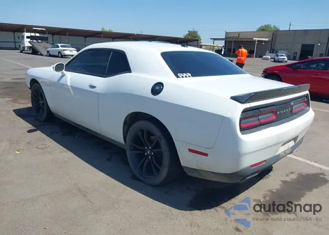 2018 Dodge Challenger Sxt z USA, uszkodzony, nr VIN 2C3CDZAG2JH178852